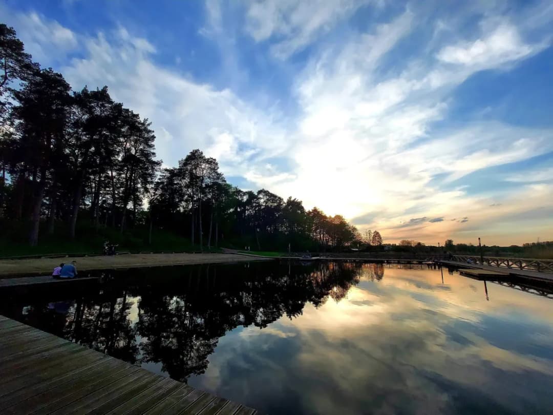 Najpiękniejsze jeziora mazowieckie: idealne miejsca na wypoczynek