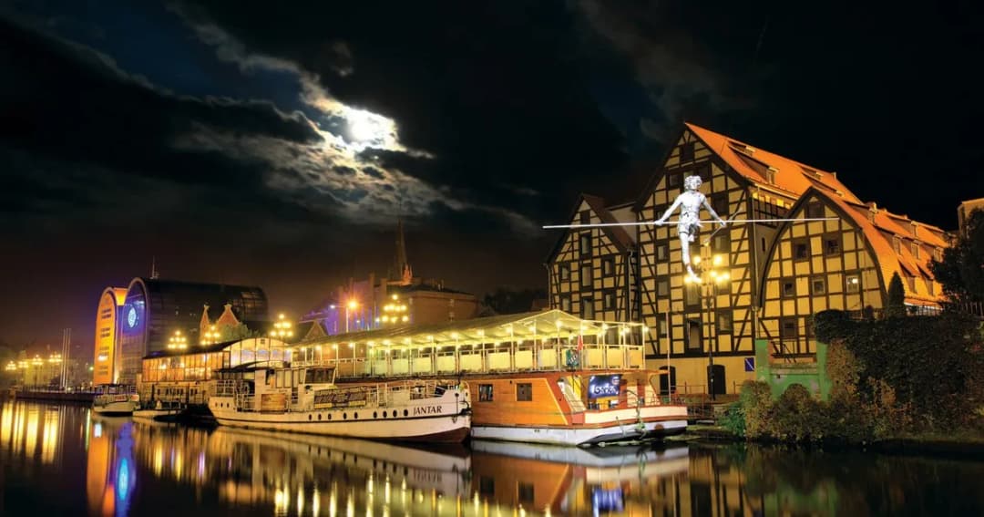 Najpiękniejsze miejsca w Polsce nocą, które zachwycą Twoje zmysły