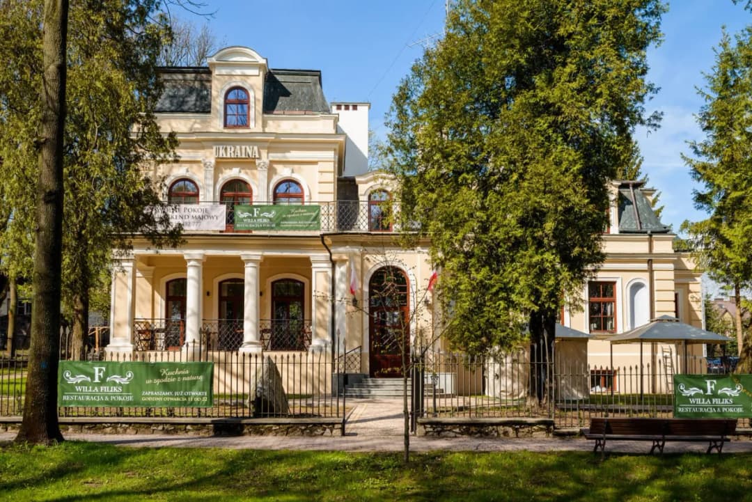 Gdzie zjeść w Nałęczowie? Najlepsze miejsca na smaczny posiłek