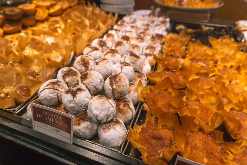 Gdzie zjeść w Lizbonie? Odkryj najlepsze miejsca na smaczne jedzenie