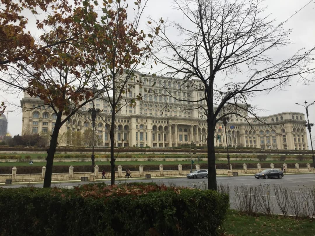 Najlepsze atrakcje w Bukareszcie, które musisz zobaczyć podczas wizyty